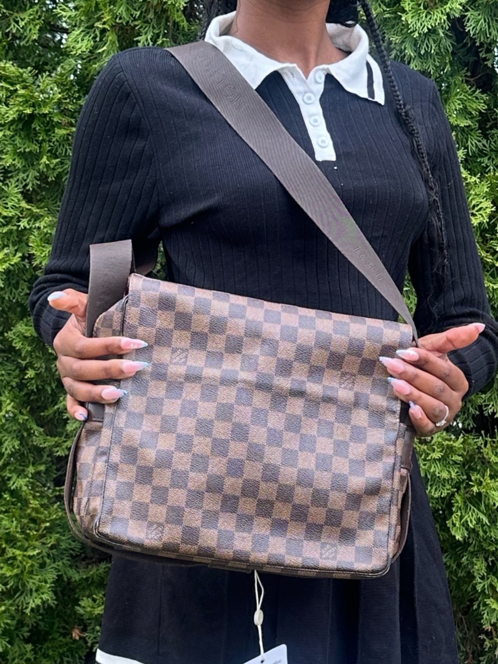 Pre-Love Louis Vuitton Damier Brown Checkered Men’s Crossbody Bag - Picture 5 of 17